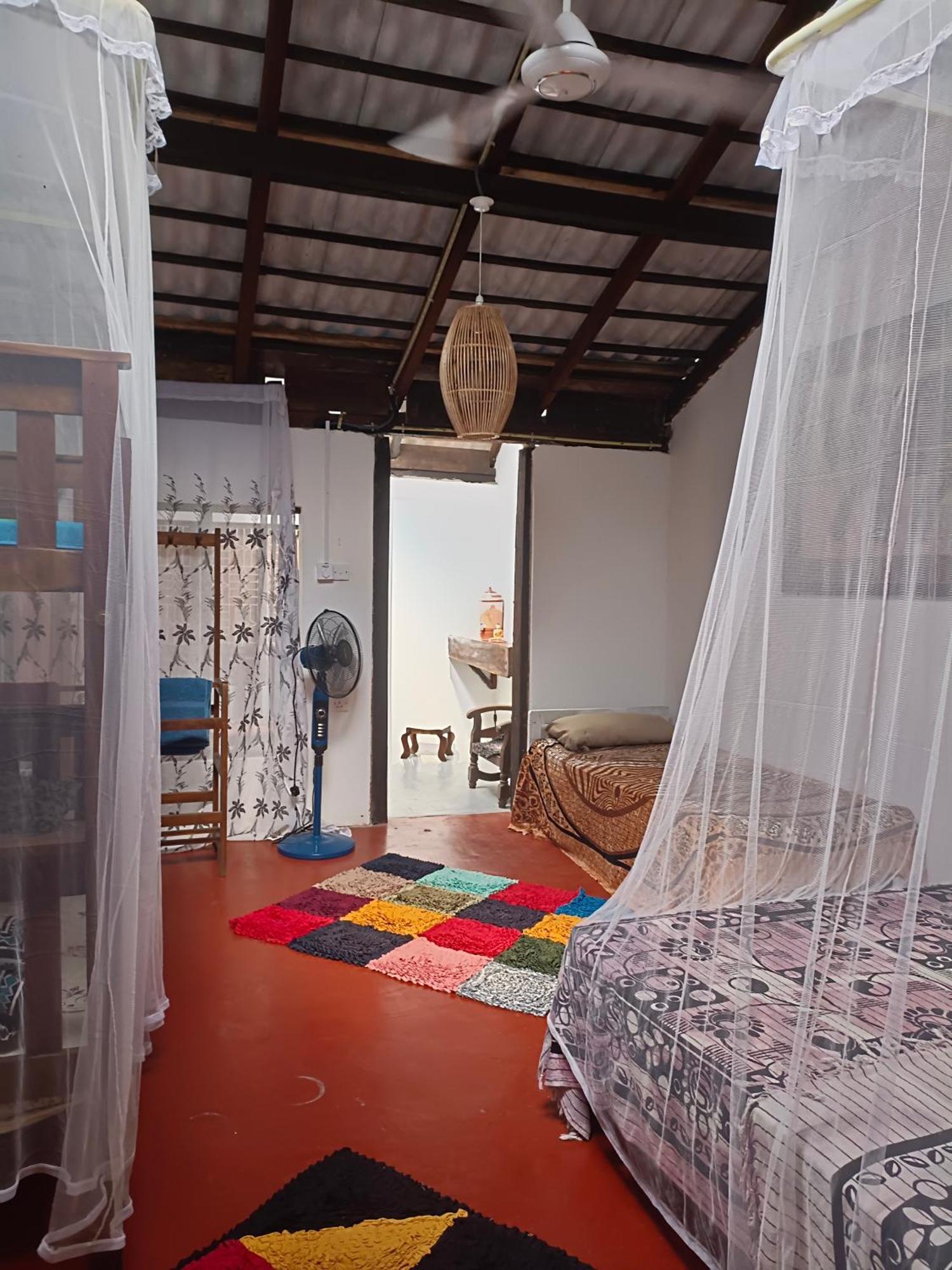 Mamisa Cafe, Home Stay Хабарана Экстерьер фото